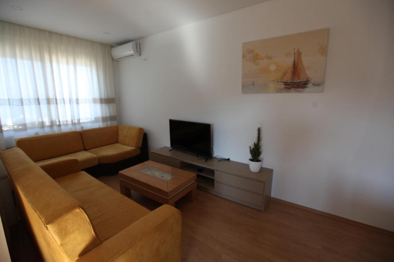 Mane Apartments Sarande Luaran gambar