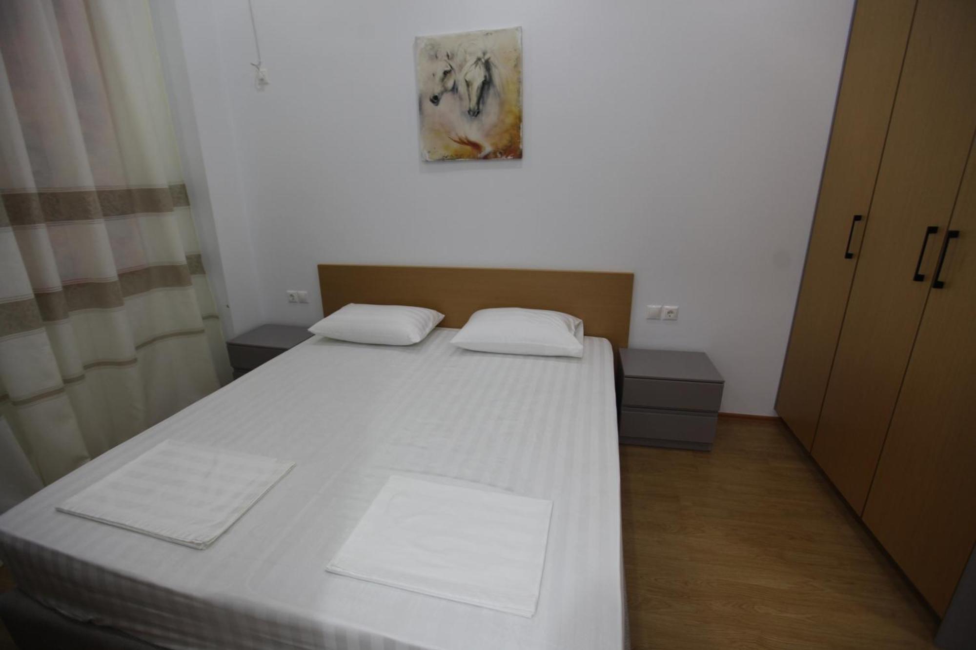 Mane Apartments Sarande Luaran gambar