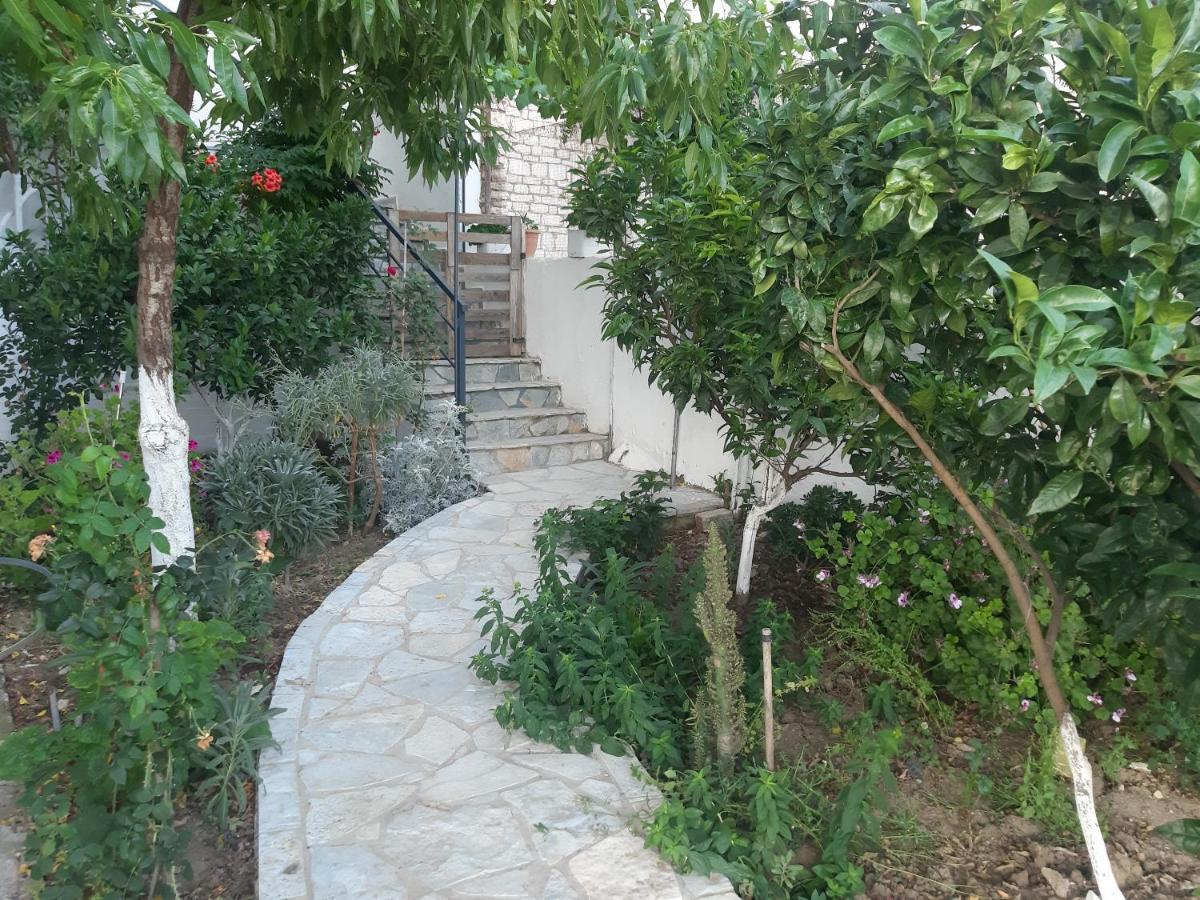 Mane Apartments Sarande Luaran gambar