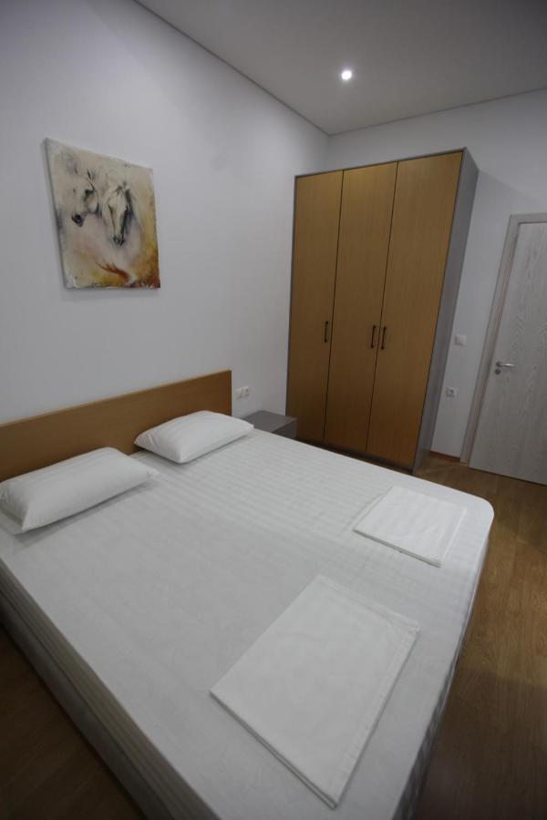 Mane Apartments Sarande Luaran gambar