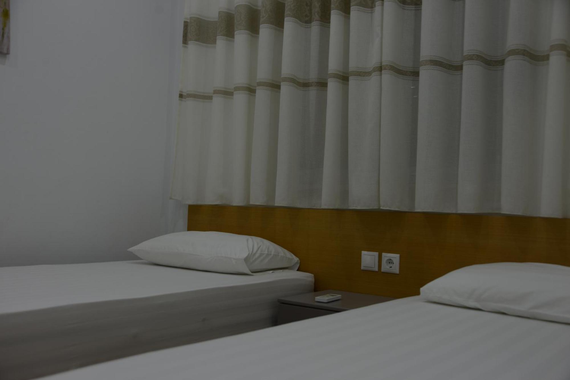 Mane Apartments Sarande Luaran gambar